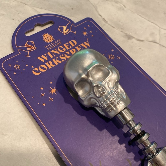 Skull 💀 Wine 🍷 Corkscrew Remover Winged Silver - Picture 2 of 5